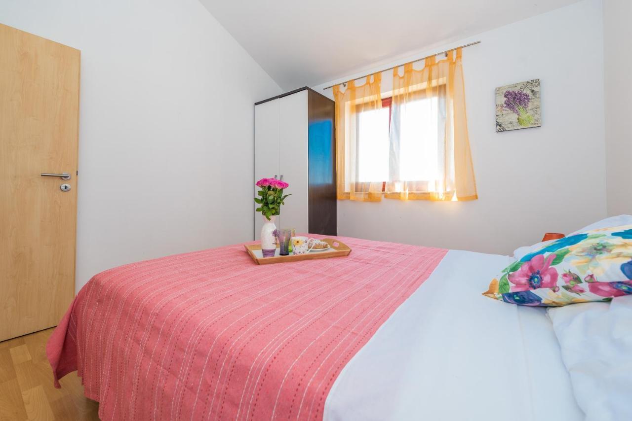 Apartments Blandona Biograd Na Moru Luaran gambar
