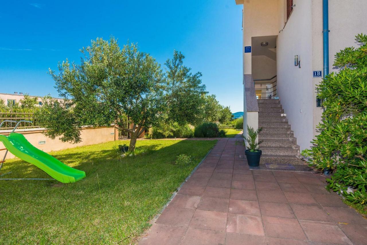 Apartments Blandona Biograd Na Moru Luaran gambar