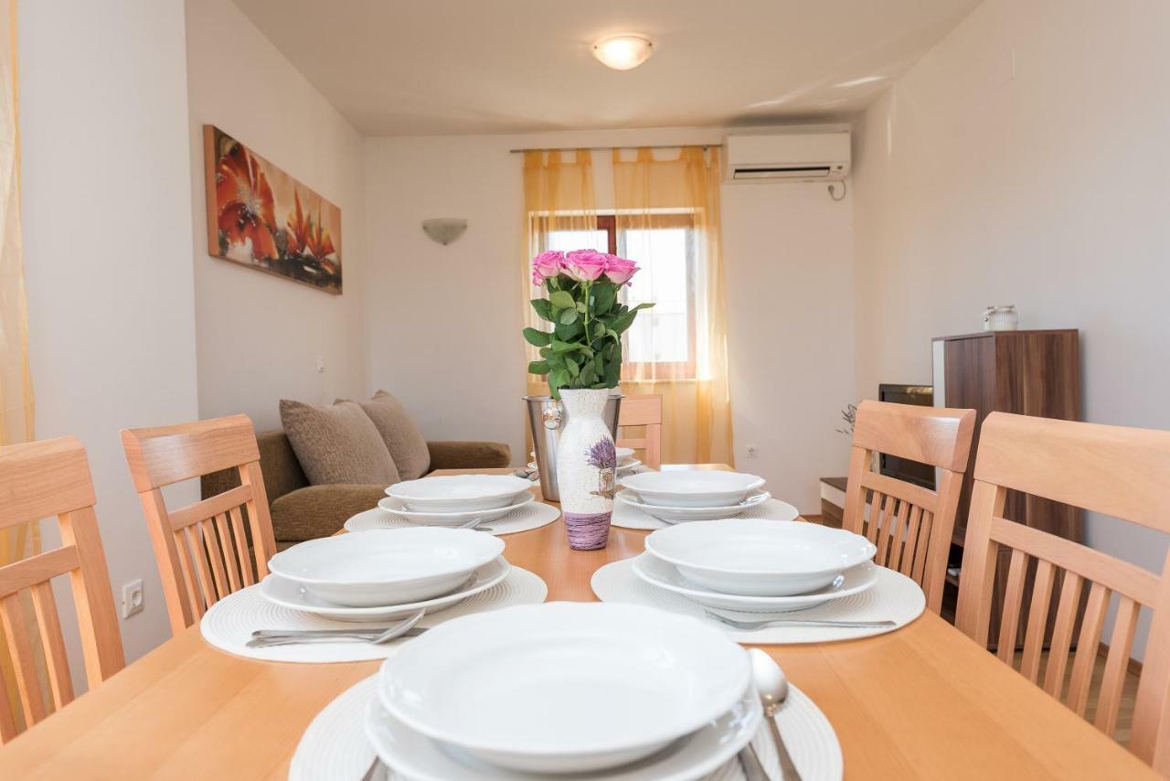 Apartments Blandona Biograd Na Moru Luaran gambar