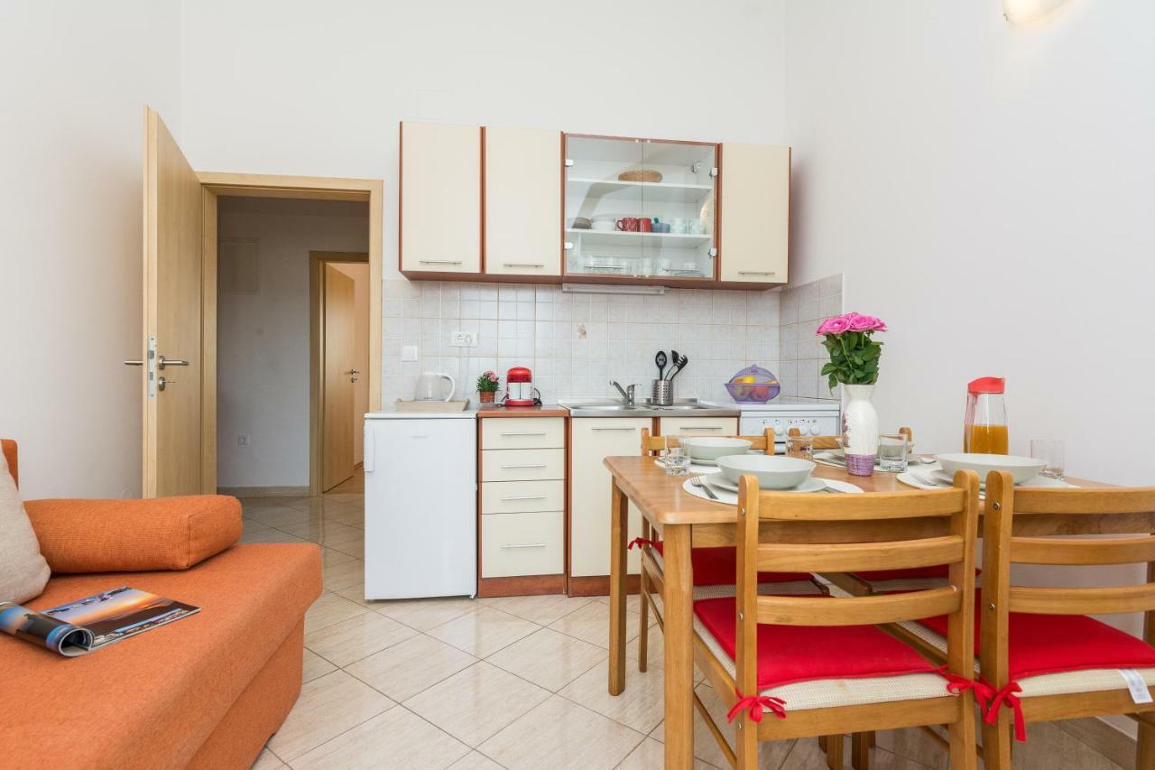 Apartments Blandona Biograd Na Moru Luaran gambar